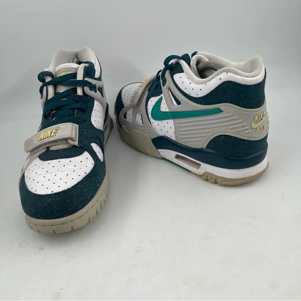 Nike Men’s Air Trainer 3 White Midnight Turquoise Basketball Shoes - Size 9